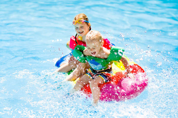 Brincadeiras Na Piscina Confira As Mais Incríveis Para Usar Com As