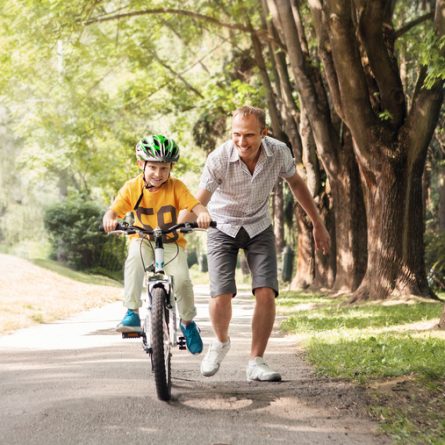 7 jogos divertidos para aproveitar as férias com amigos e família